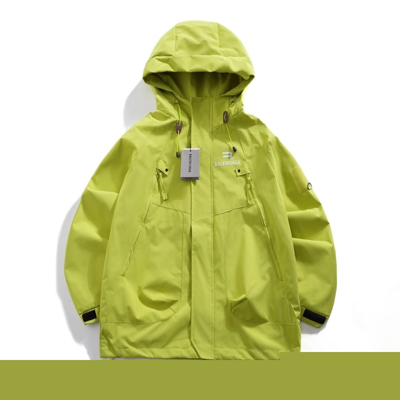 Ba*len*cia*ga coats